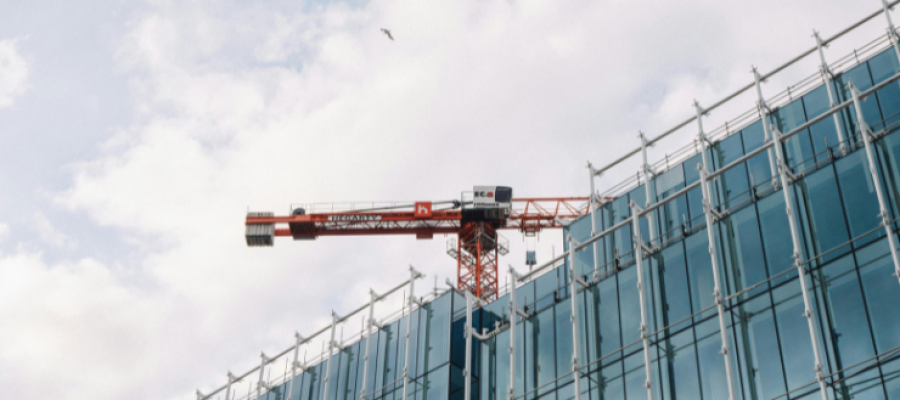 Steel vs Cement Buildings – Which Is Better for Kerala Weather & Long-Term ROI?